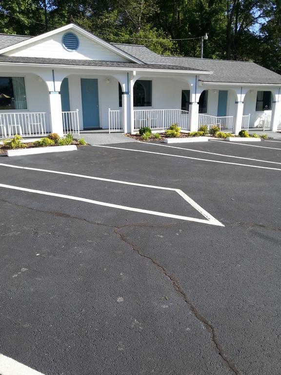 Carolina Motel Franklin Bagian luar foto